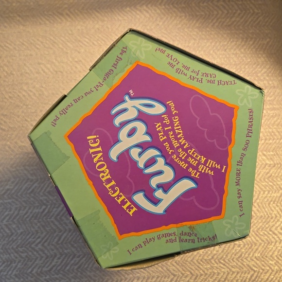 Furby - Picture 5 of 6